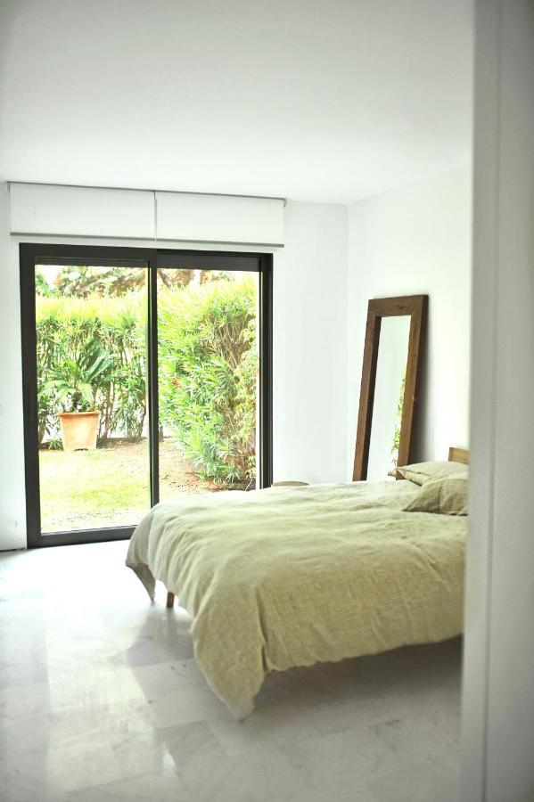 Bright Apartment In The Hills Of Elviria Málaga Eksteriør bilde